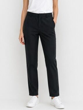 Under Armour Women’s Black Stretch Golf Pants Size 6 Lightweight Tapered